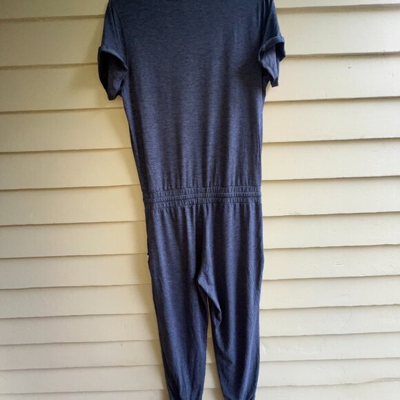 Vuori Gray Jumpsuit - Picture 10 of 11
